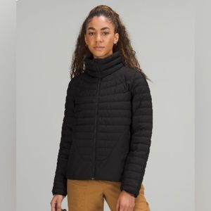 Lululemon Black lightweight relaxed-fit down jacket size 4